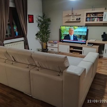 Apartmán Piso Navas Navas de San Antonio Exteriér fotografie
